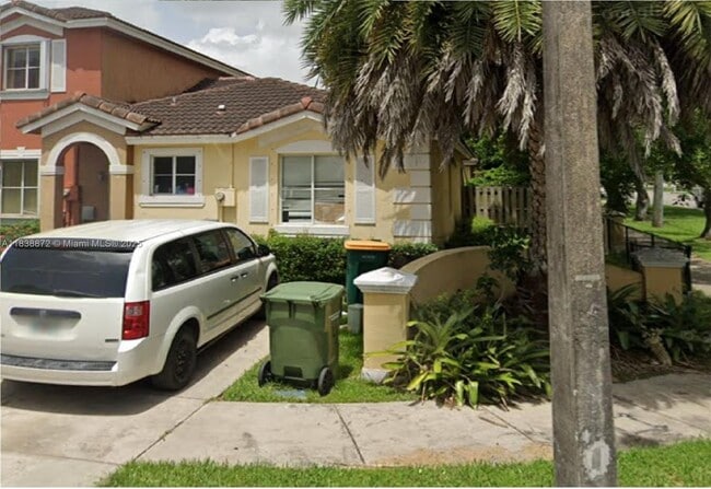 Building Photo - 4 SW 15th Rd Rental