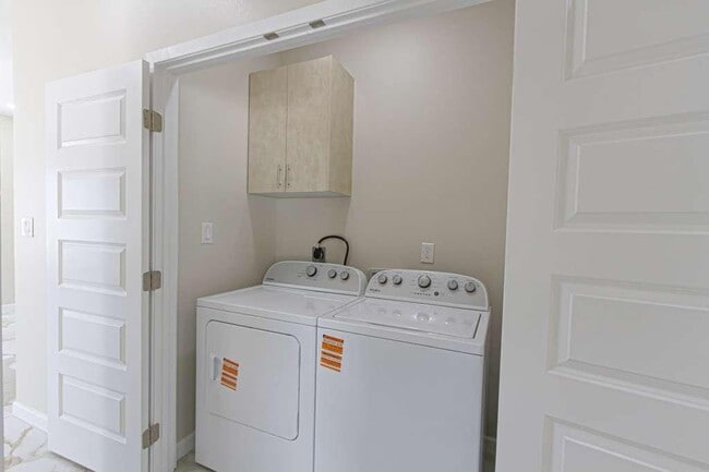 Photo - 509 N Emerald Ave Unit 1