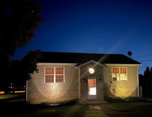 Building Photo - 5400 Hester Rd