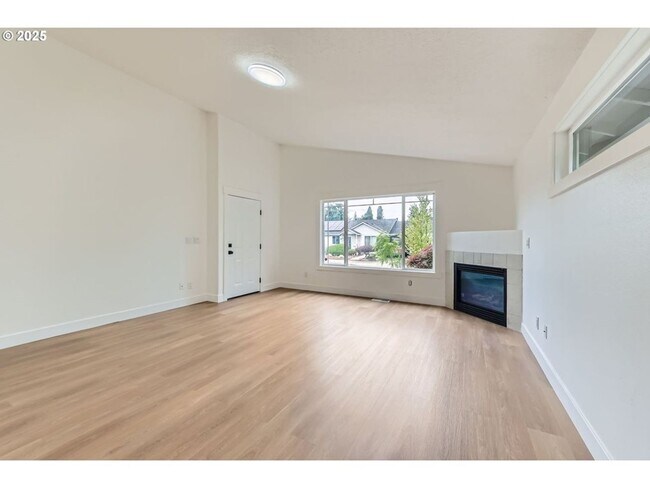 Photo - Charming One - Level