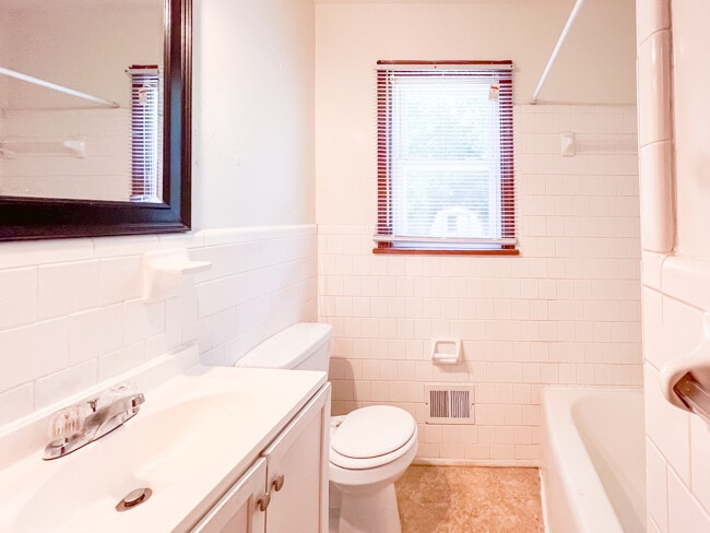 Photo - 4531 Cranford Ave