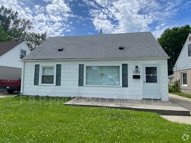 Building Photo - 22805 Almond Ave Rental