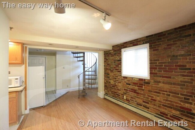 Building Photo - 12 Mt Auburn St Rental