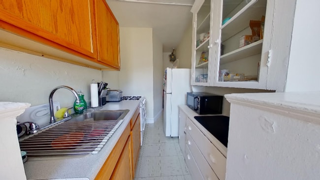 Photo - 232 Kelton St Unidad 18