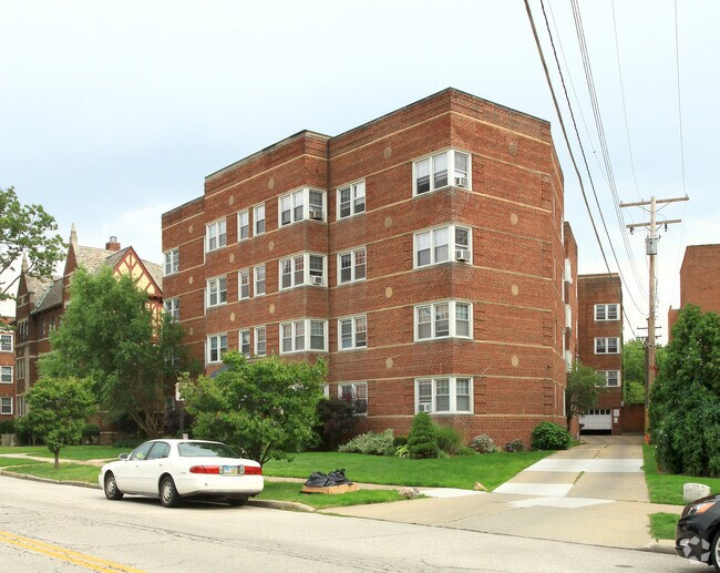 Edgewater House - Edgewater House