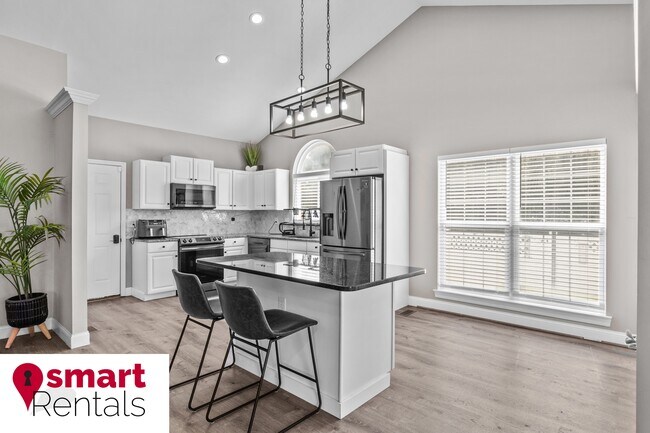 Photo - 944 Wellesley Pl Dr