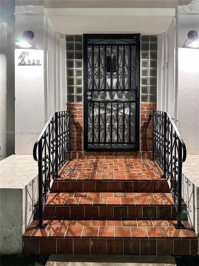 Photo - 520 SW 6th St Unidad 4