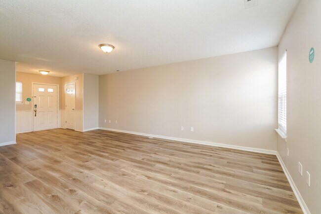 Photo - 5714 Dollar Run Ln