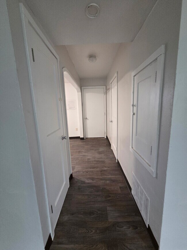 Photo - 1411 NW Carden Ave