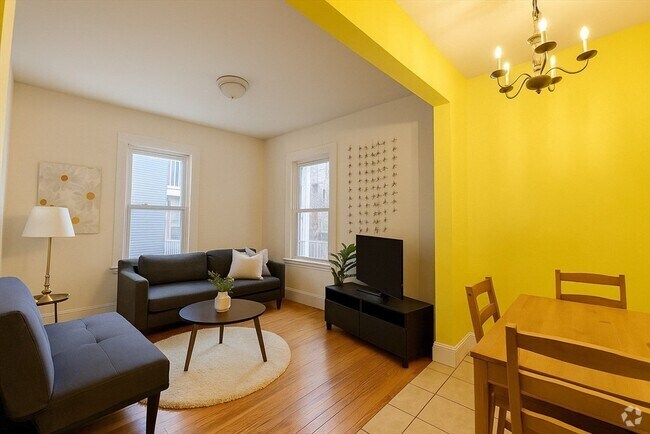 Building Photo - 10 Bucknam St Unit 1 Rental