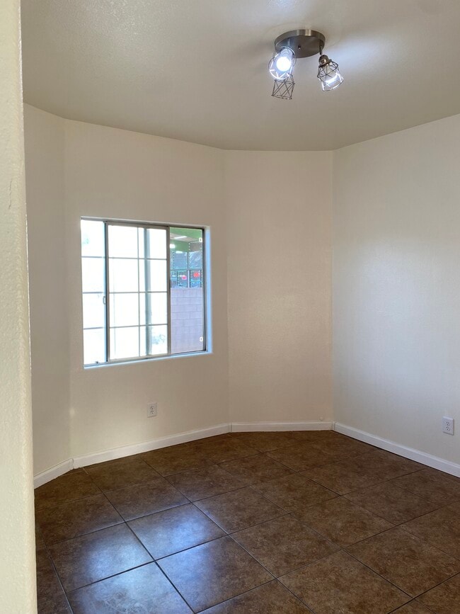 1079 Center St Unit 1
