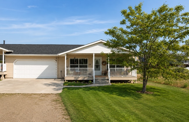 Building Photo - 7917 Quail Dr Unit #1