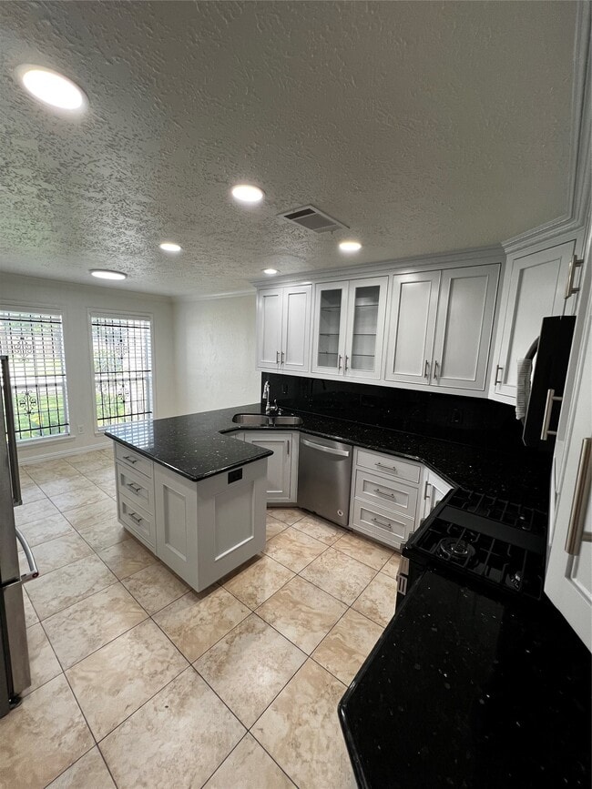 Photo - 7719 Valera Ln