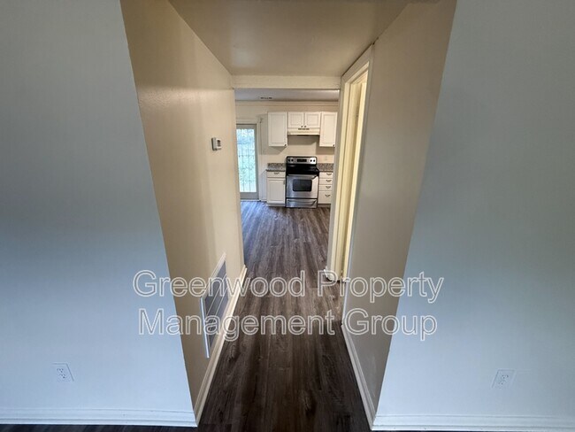 Photo - 5745 Bramblegate Rd