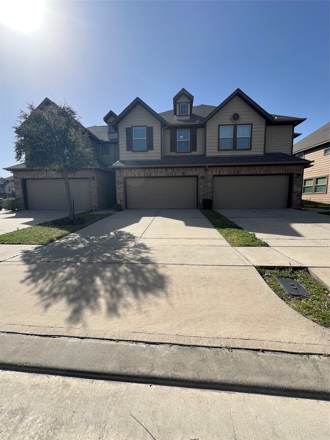Photo - 8315 Columbia Forest Dr