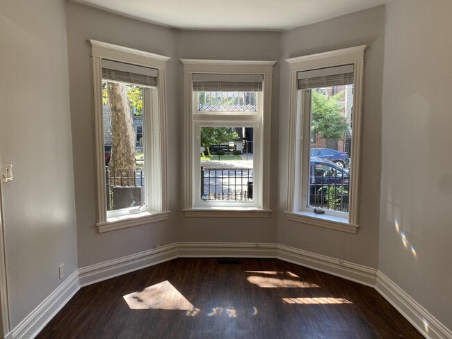 Photo - 1460 W Huron St Unidad 1F