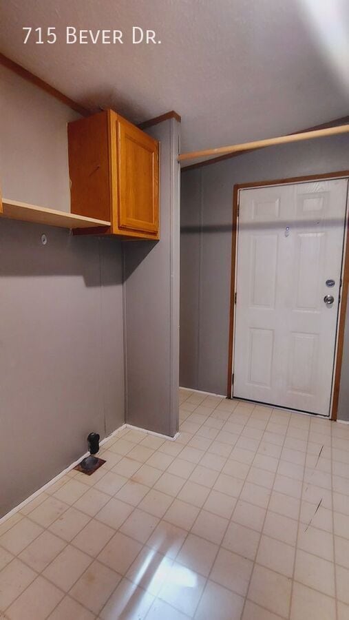 Photo - 715 W Bever Dr