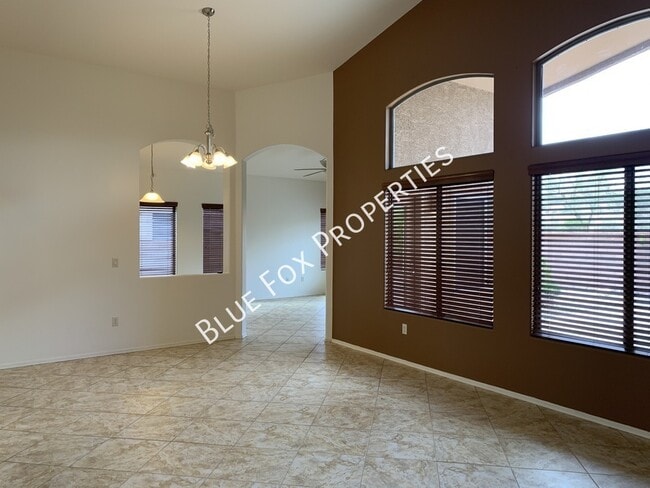 Photo - 11921 N Cantata Dr
