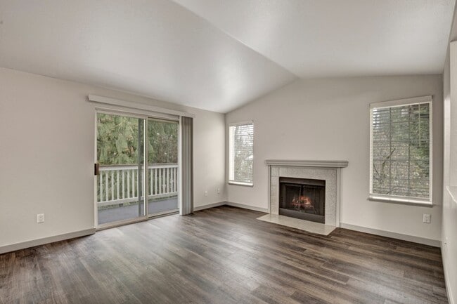 Photo - Charter Club Apartments