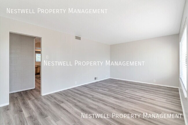 Photo - 453 E Haven Ave