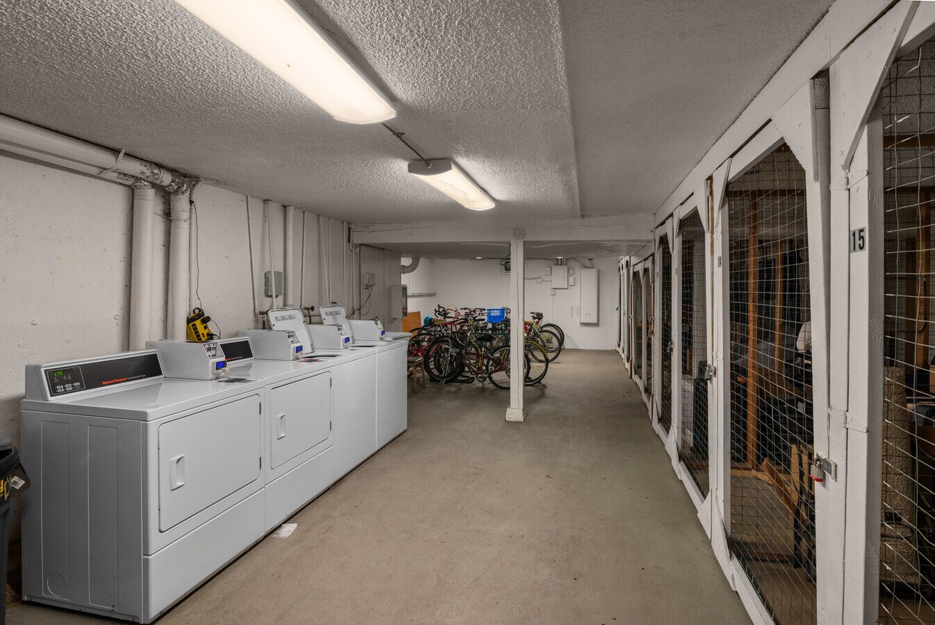 Photo - 27th East Apartments