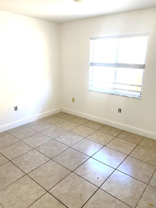 Palm West Apartments