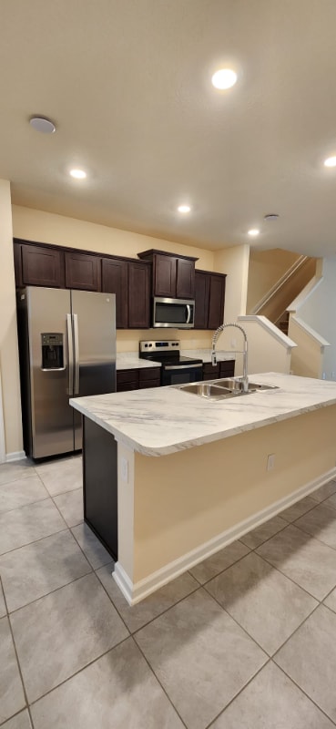 Photo - 545 Running Wds St