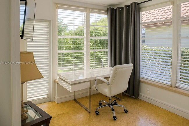 Photo - 1325 Marseille Dr