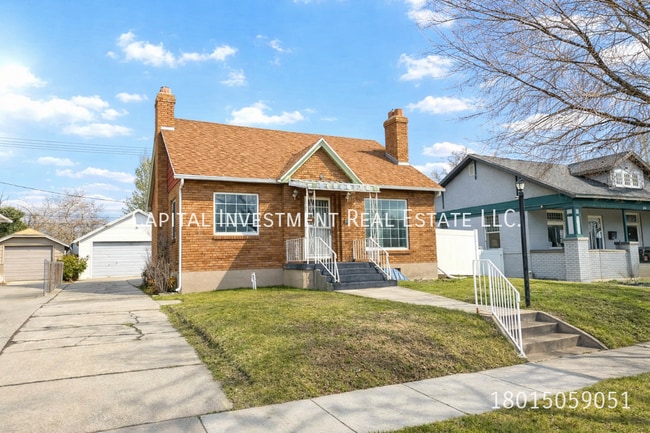 Building Photo - 1452 Hollywood Ave