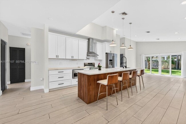 Photo - 1126 NE 16th Ct