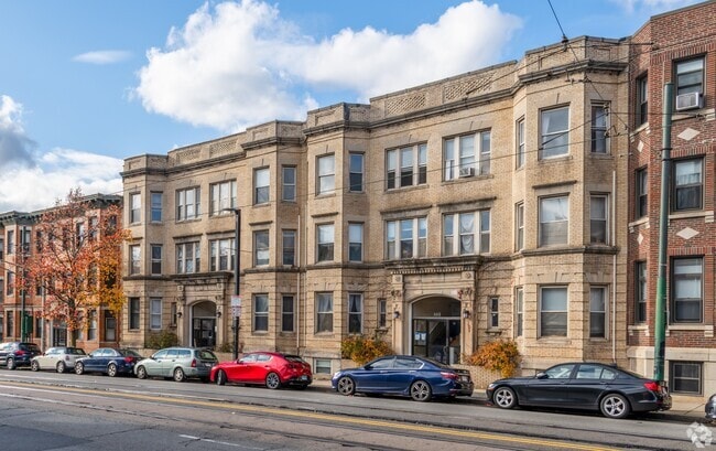 Building Photo - 881-895 Huntington Ave Rental