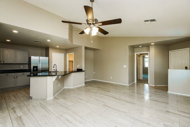 Photo - 10441 E Bonnell St