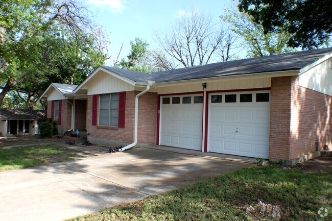 Building Photo - 3806 Longridge Dr Rental