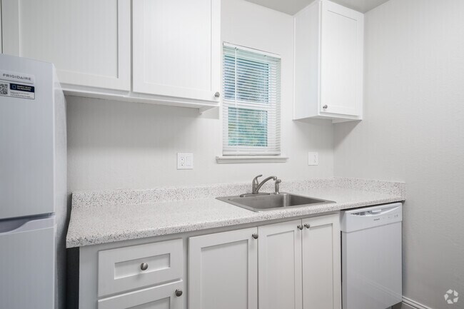 2BR, 1BA - Two Bedroom - The Marion