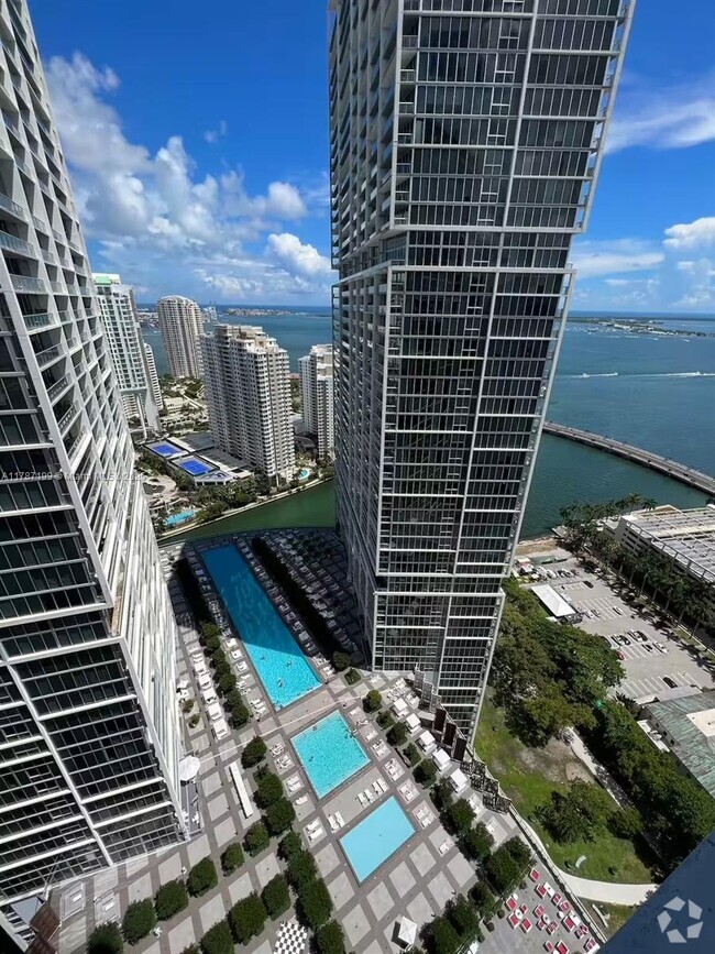 Building Photo - 485 Brickell Ave Unit 3911 Rental