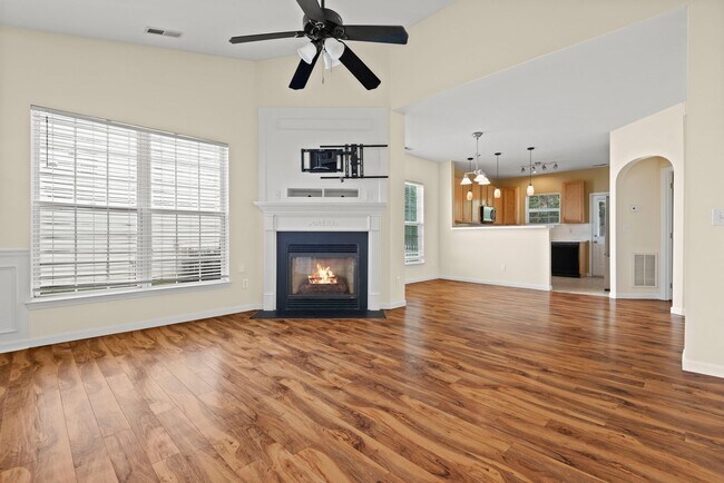 Photo - 2225 Gablefield Ln