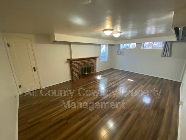 Photo - 310 S 12th St Unit Apt B