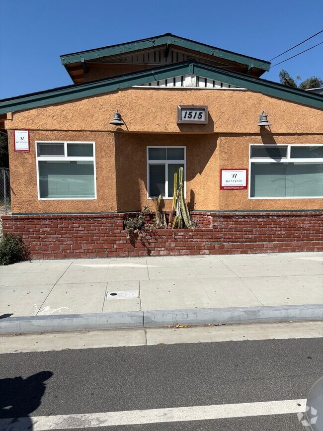 Building Photo - $2,400- ALL UTILITIES INCLUDED- BEAUTIFUL ... Unit F Rental