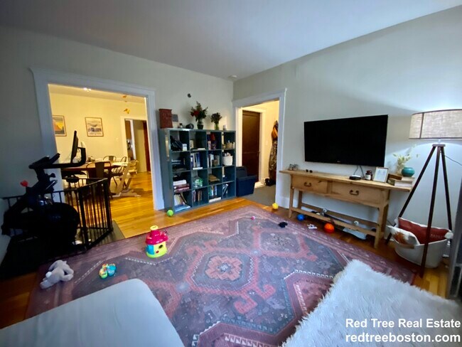 Photo - 20 Saint Peter St Unit 1