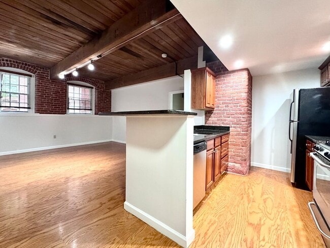 Building Photo - 4 Bishop St Unit G17