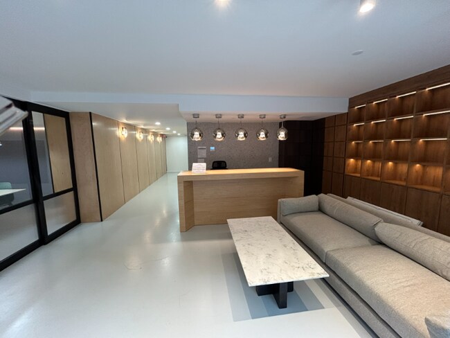 Photo - 428 E 9th St Unit 209