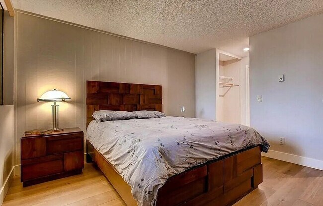 6236 137th Pl NE Unit 1BR-1BA Townhouse layout condo
