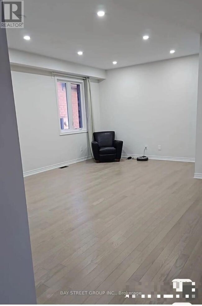 Photo - 49 Bud Leggett Cres