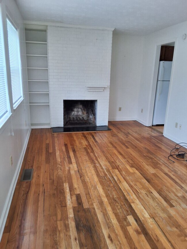 Photo - Oak Ridge 37830 - OPEN HOUSE February 18th...