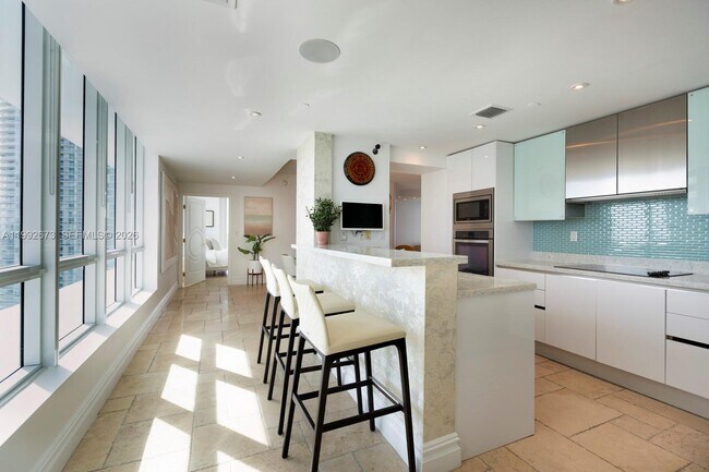 Photo - 520 West Ave Unidad 1901