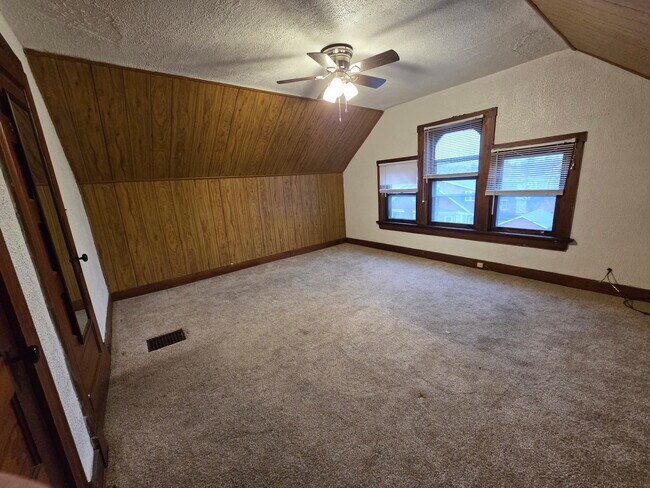 Photo - 3959 Hazel Ave