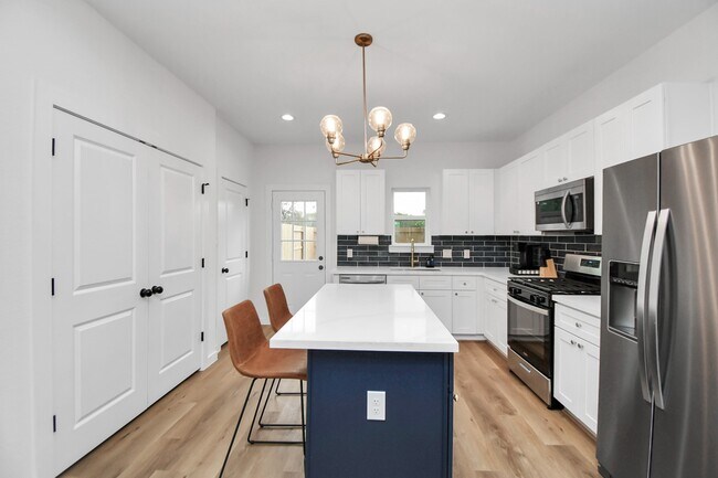 Photo - 8109 Ethel St