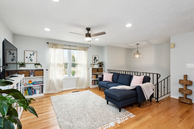 937 Marine Dr