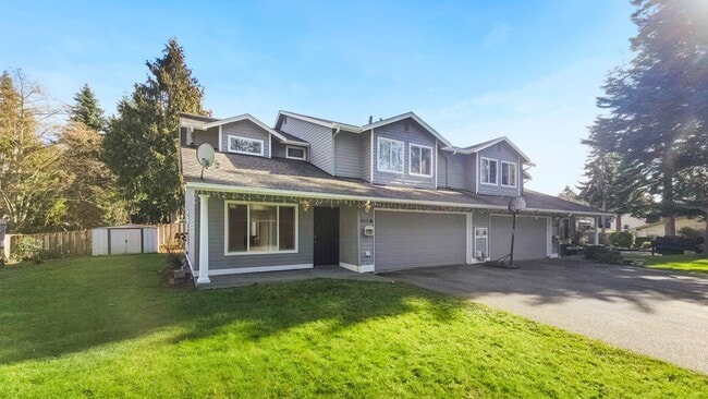 Building Photo - Spacious Mukilteo Duplex with Modern Upgrades