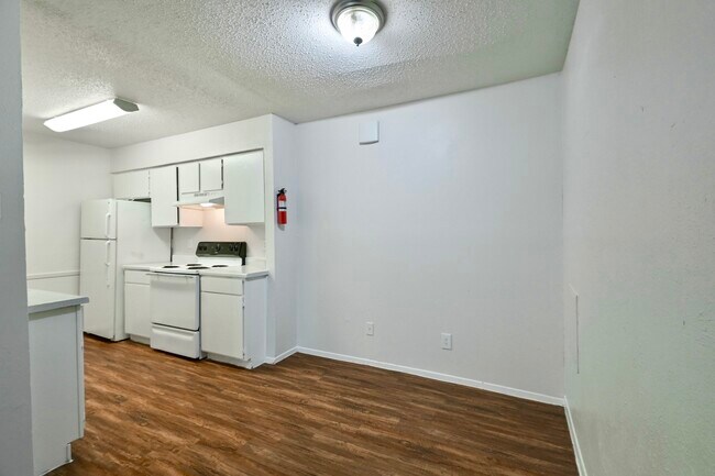Photo - Meadow Ridge Apartments -